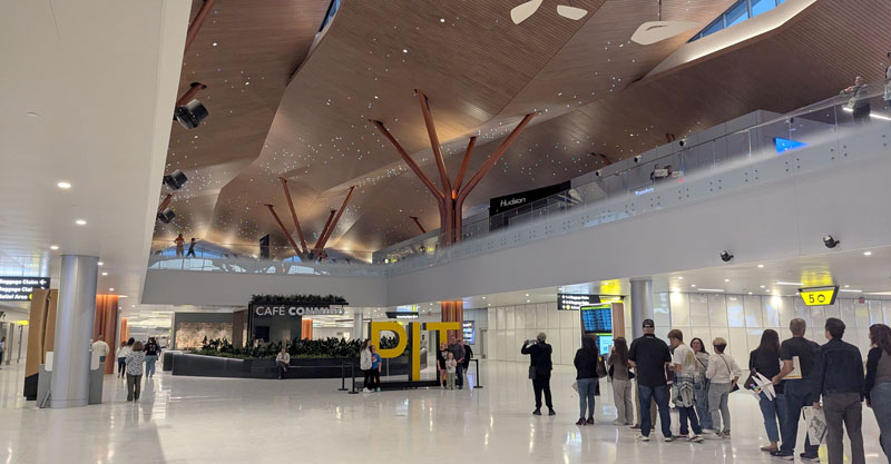 PIT-TMP2_evolveEA Pittsburgh Airport Interior - evolveEA